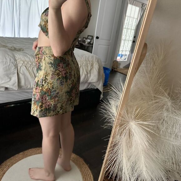 Dolls Kill Sugar Thrillz Women’s Small Two Piece Floral Crop Top and Skirt Set - Picture 10 of 10